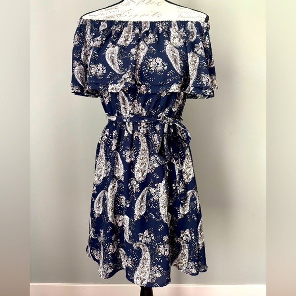 Lush Navy Blue and White Off-Shoulder Flutter Sleeve Sundress, size S - Picture 1 of 4
